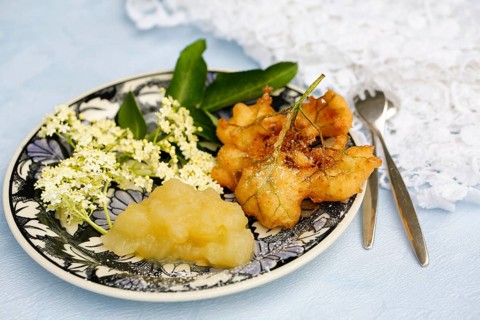 Swabian cuisine, elderberry cakes with apple sauce, Hollerkiacherl, elderflowers in pastry,
