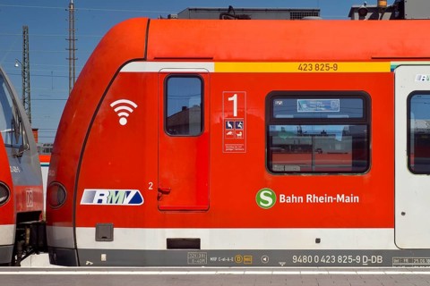 S-Bahn Rhein-Main of the Rhein-Main-Verkehrsverbund, abbreviated RMV, at the main railway station
