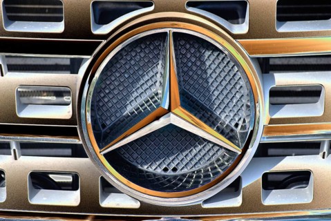 Mercedes emblem, Mercedes star, front mask, Hamburg, Hamburg, Federal Republic of Germany