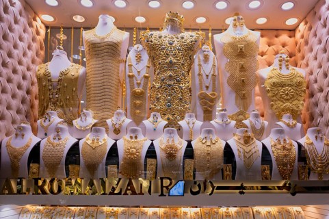 Gold in shop window, display, offer, wedding jewellery, gold souq, market, Deira, Dubai, United