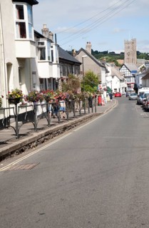 Moretonhampstead village street, Dartmoor national park, Devon, England, UK