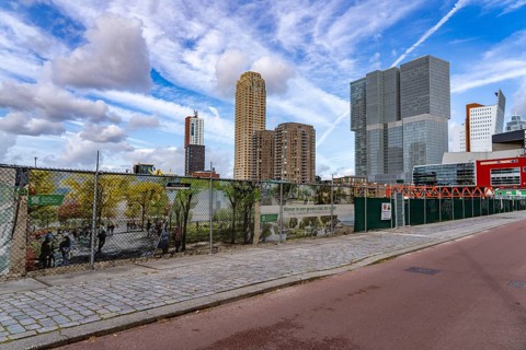 The Rijnhaven, a 28-hectare harbour basin, has now been filled in by almost a third to create space