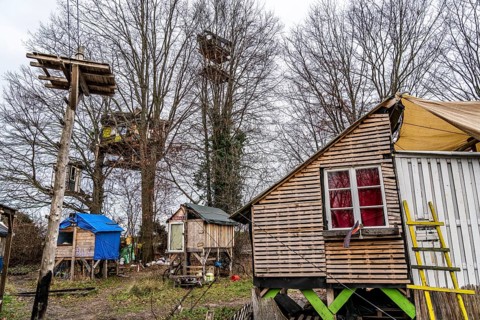 Camp of climate activists in the rest of the village of Lützerath, the last place to be excavated