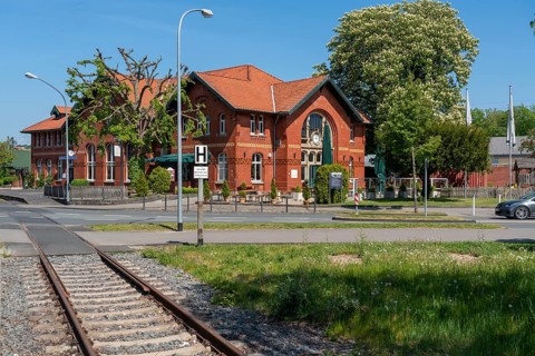 Restaurant, beer garden, LUKAS-Kulinarischer Bahnhof Essen-Kupferdreh, former railway station, on