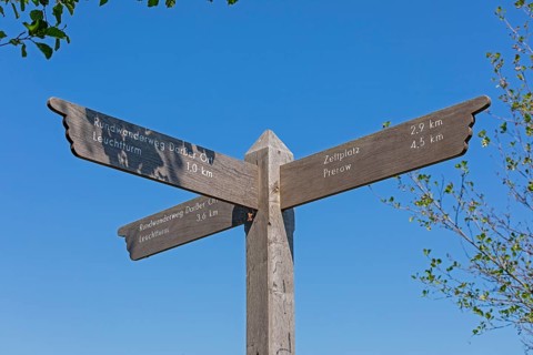 Signpost, circular hiking trail, Darßer Ort, Born a. Darß, Mecklenburg-Vorpommern, Germany, Europe