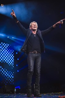 Matthias Reim at the Schlagernacht des Jahres live on Das Original Tour in the Berlin Uber Arena on
