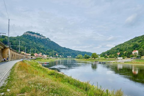 Elbe landscape and ferry as well as Königstein Fortress in the background top left, Königstein,