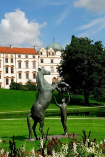 Ducal Castle, Guelph Castle, built in 1292, bronze sculpture of the stallion Wohlklang in liberty
