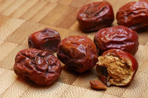 Jujube, sternum tree, sternum berry, Jujube (Ziziphus jujuba)