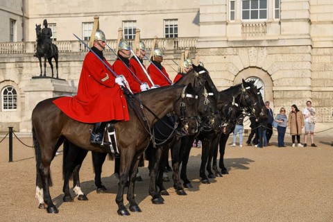 Parade of Horse Guards, soldiers of the Household Cavalry Mounted Regiment, White Hall,
