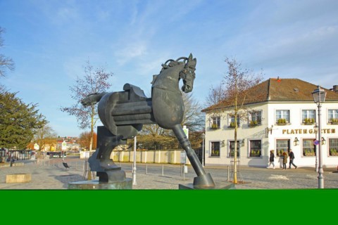 Sculpture Anscavallo by Jürgen Goertz 1993, horse figure, abstract, modern art, bizarre, whimsical,