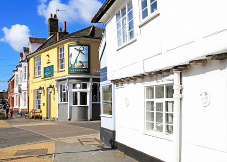 The Anchor pub on Quay Side, Woodbridge, Suffolk, England, UK