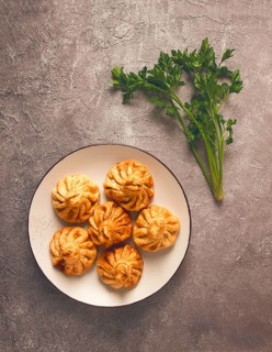 Deep-fried khinkali, khinkali with meat, traditional Georgian dish, no people