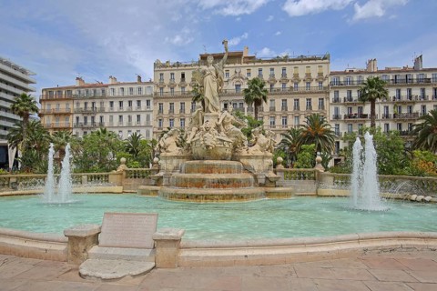 Fontaine de la Fédération built in 1890, palm trees and Grand Hotel, fountain, fountain, water
