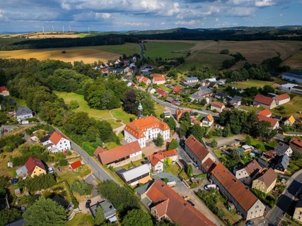 Reinhardtsgrimma Castle is a baroque castle in the Reinhardtsgrimma district of the town of