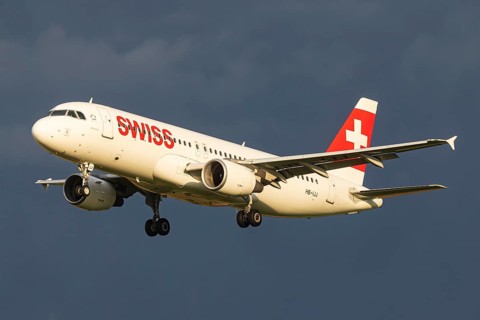 Aircraft approaching Zurich Airport. Registration: HB-IJJ, SWISS, AIRBUS A320-200, Zurich,