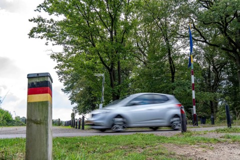 The so-called Green Border, at the former border crossing Grenzweg near Straelen-Kastanienburg and