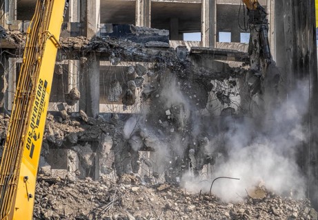 Construction site on Haroldstraße, demolition of a former office building, after complete gutting