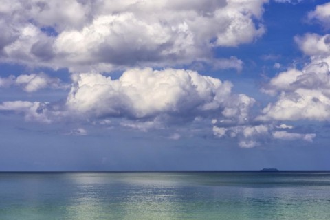 Puristic seascape near Ko Lanta, sea, ocean, nature, force of nature, natural landscape, untouched,