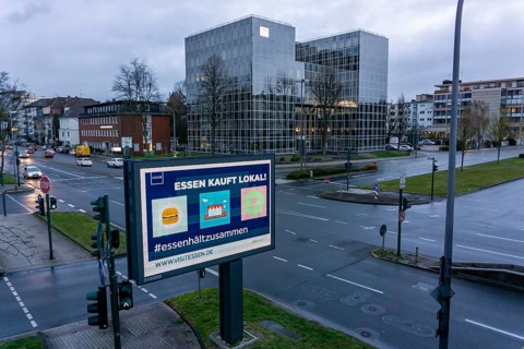 Appeal by the city of Essen to buy local, Essen sticks together, advertising campaign, LED roadside
