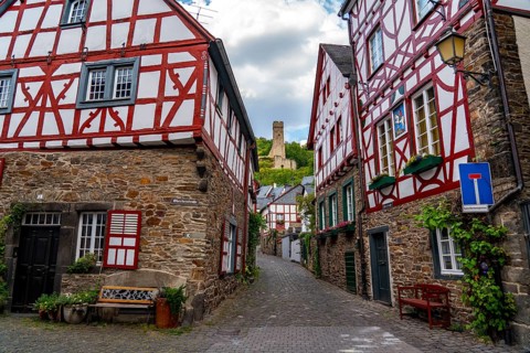 Monreal, idyllic half-timbered village in the Elz valley, ruins of Philippsburg Castle, in the