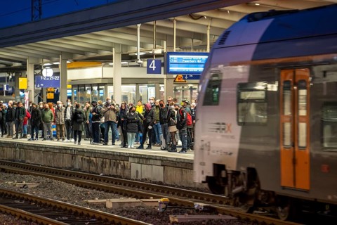 Station, local train, regional express RE11, RRX, to Paderborn, arrives, passengers, Essen, North