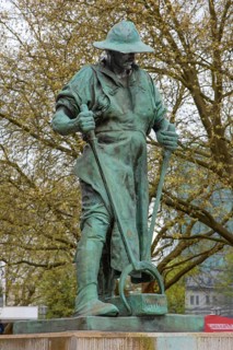 Sculpture of a miner from the former Siegen hammer mill, created in 1902 by Prof. Dr Friedrich