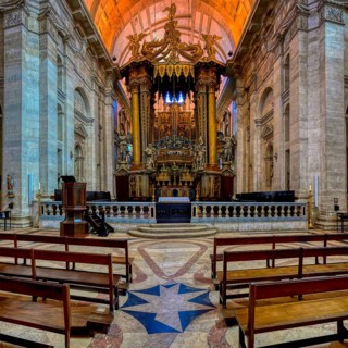 Church and Monastery of Sao Vicente de Fora, Central nave and ceiling, Lisbon, Portugal, Europe