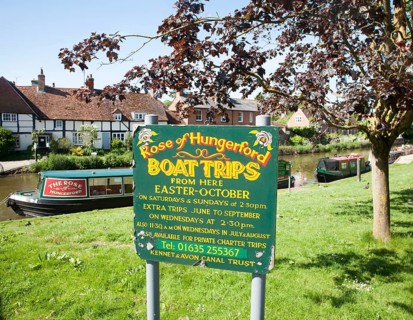 The Rose narrowboat offering boat trips on the Kennet and Avon canal, Hungerford. Berkshire,