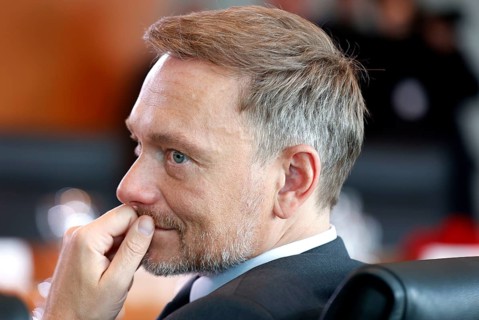 Federal Minister of Finance Christian Lindner in front of the start of the cabinet meeting in the