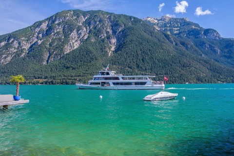 Round trip boat on the lakeshore, Pertisau, Achensee, Tyrol, Austria, Europe