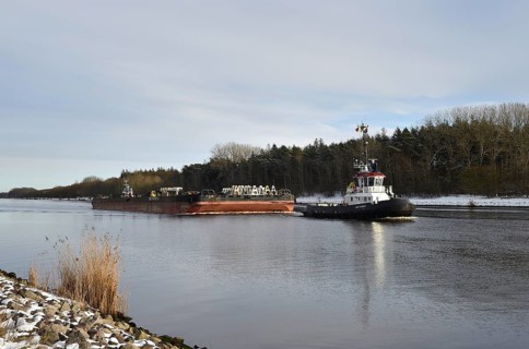 Tugboat, towboat EMS Power with pontoon in the Kiel Canal, Kiel Canal, Schleswig-Holstein, Germany,