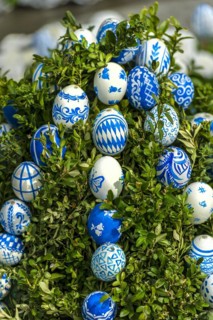 Hand-painted Easter eggs in Bavarian colours white and blue, Easter fountain, Ludwigsbrunnen,
