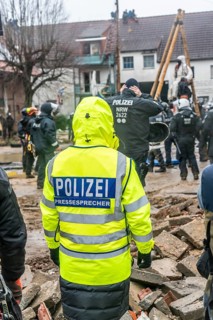 2nd day of the clearing of the hamlet of Lützerath, by the police, of tree houses and huts, at the