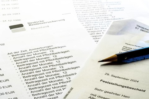 Symbolic image pension, pension information, assessment notice on contributions made to the