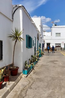 Alley with typical whitewashed houses, Las Negras, Cabo-de-Gata-Nijar, Cabo de Gata, Almeria,