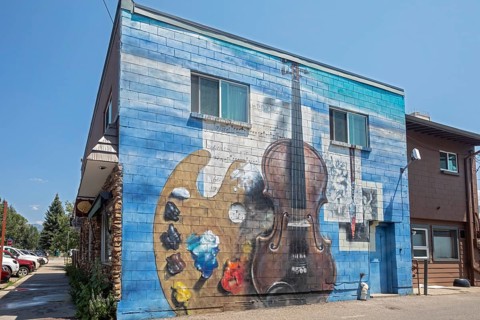 Steamboat Springs, Colorado, A mural on a store