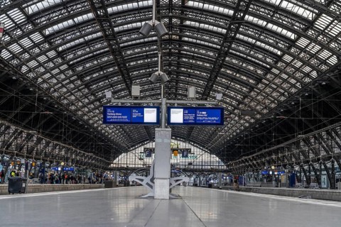3-day strike by the railway union GDL, only very few local and long-distance trains run, empty