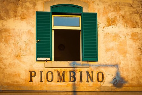 Window, house wall, plaster wall, old, dilapidated, building, city, Piombino, Italy, Europe