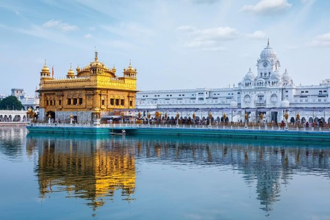 Sikh gurdwara Golden Temple (Harmandir Sahib) . Holy place of Sikihism. Amritsar, Punjab, India,