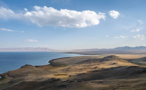 Mountain landscape with Lake Song Kul, Naryn region, Kyrgyzstan, Asia