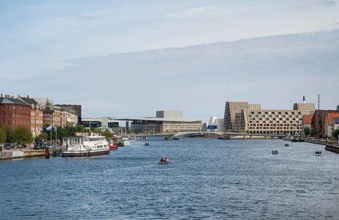 View from the Knippelsbro bascule bridge to the Havngade, the Inderhavnen or inner harbour, the