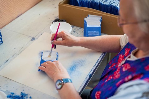 Schindler's blue colour factory is located directly on the Zwickauer Mulde river and belongs to the