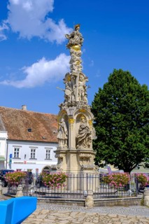 Holy Trinity Column, main square, Retz, Weinviertel, Lower Austria, Austria, Europe