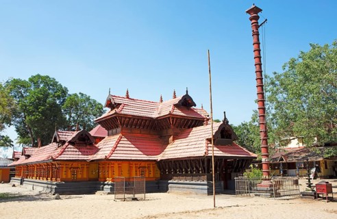 Mararikulam Shiva Temple Marari, Kerala, India, Asia
