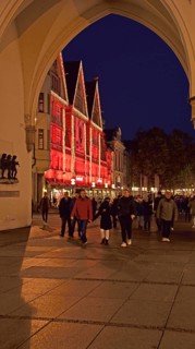 Europe, Germany, Bavaria, Munich, City, Stachus, Karlstor, view into Neuhauser Straße, shopping