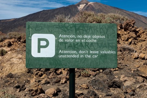 Warning sign theft warning sign with warning of car thief theft from parked car in the national