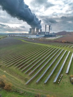 Solarpark Inden, a photovoltaic park in Inden, at the Weisweiler lignite-fired power plant of RWE