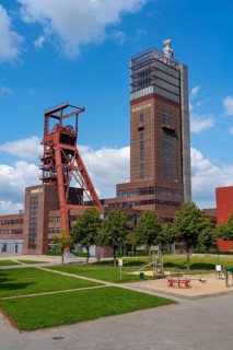 Nordsternpark, former site of Nordstern colliery, pithead tower, Nordstern tower, Hercules