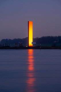 Sculpture Rhine orange, at the mouth of the Ruhr into the Rhine, orange-coloured symbolic steel